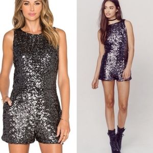 NWT BB DAKOTA Callan sequence romper shorts size 6